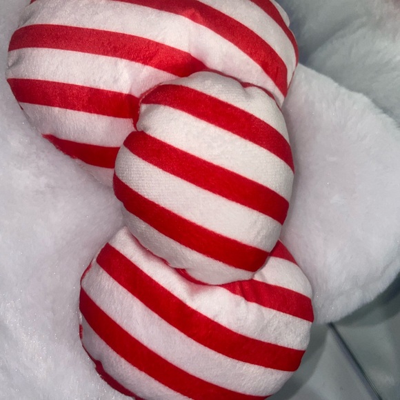 Sanrio Hello Kitty Pillow Christmas 🎄 - Picture 3 of 4